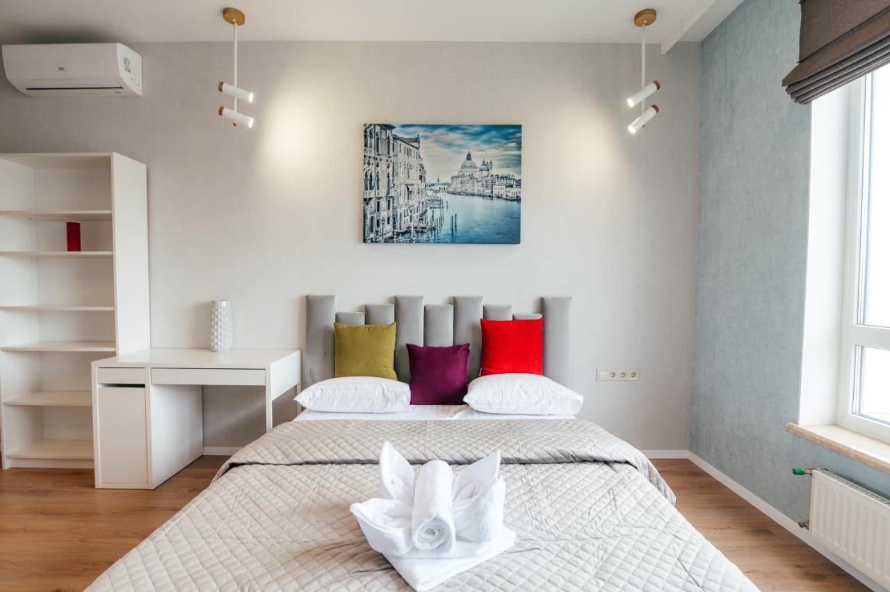 Pearl Premium Apartments 3 Kiev Exteriör bild